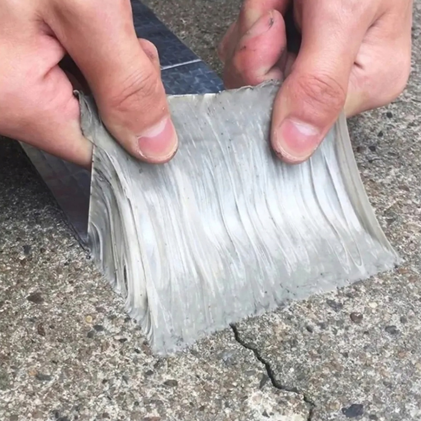 Banda adeziva pentru reparatii, Zola, din aluminiu si cauciuc, lungime 5 m, argintie Banda adeziva pentru reparatii, Zola, din aluminiu si cauciuc, lungime 5 m, argintie